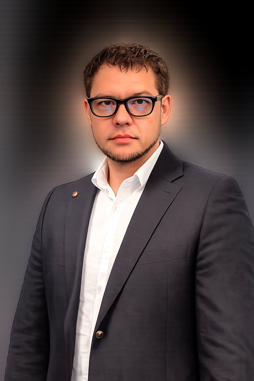 Дмитрий Сотников